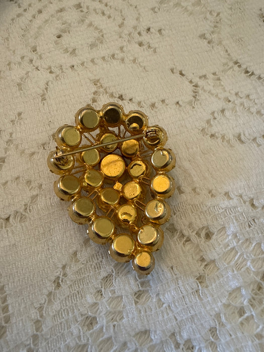 Teardrop pin brooch